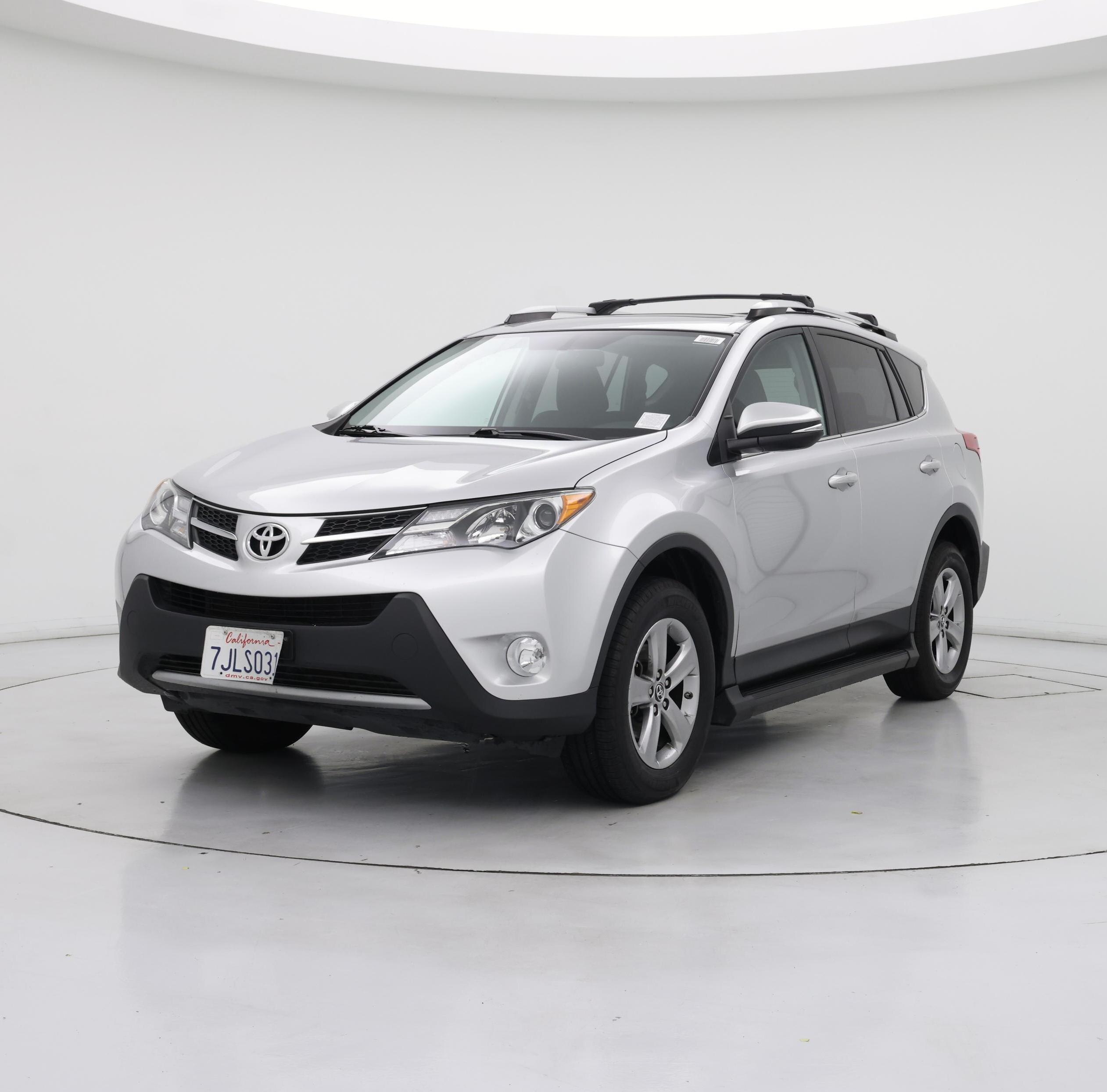 Thumbnail: 2015 Toyota RAV4 - 4