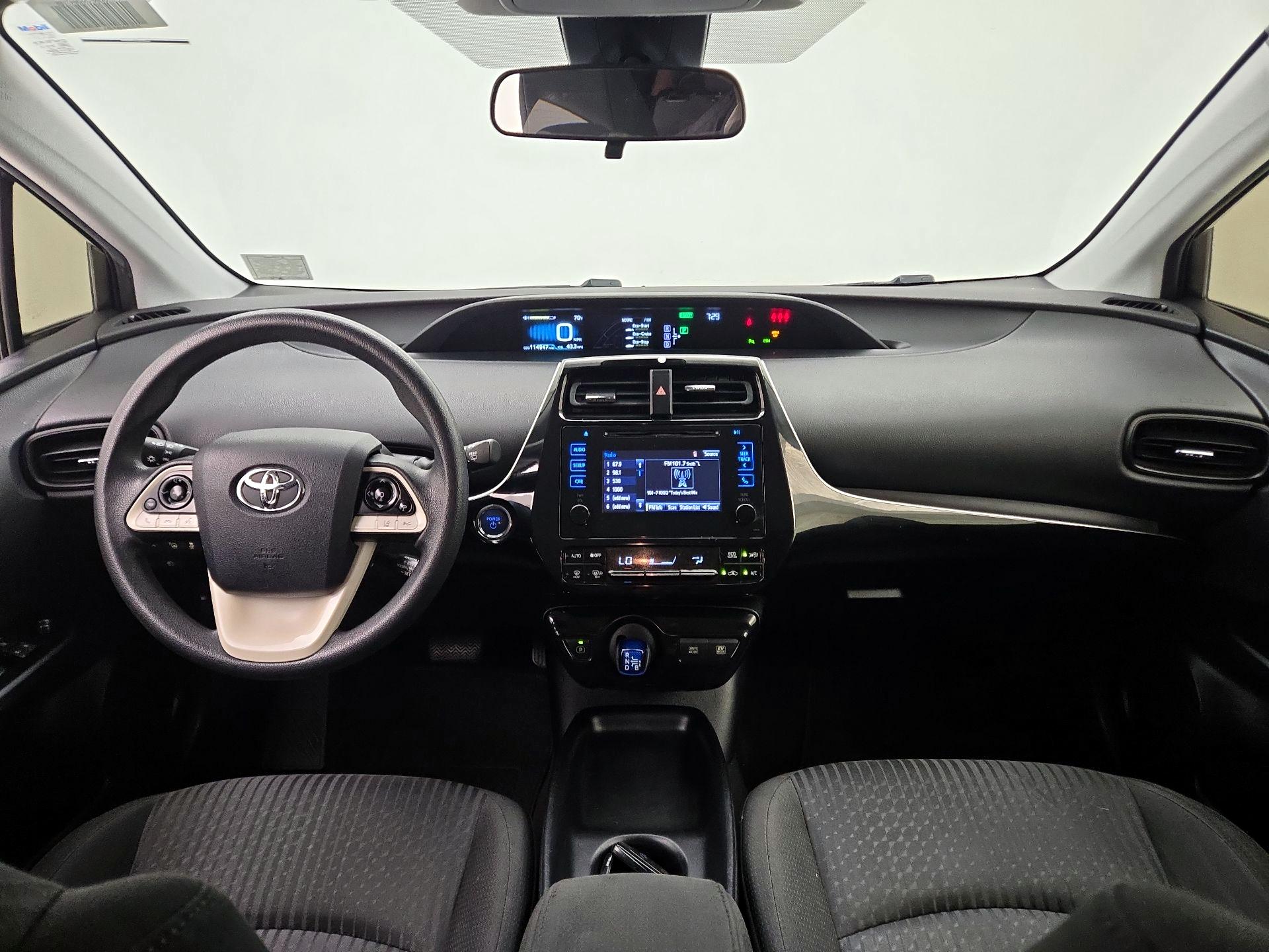 Thumbnail: 2017 Toyota Prius - 9