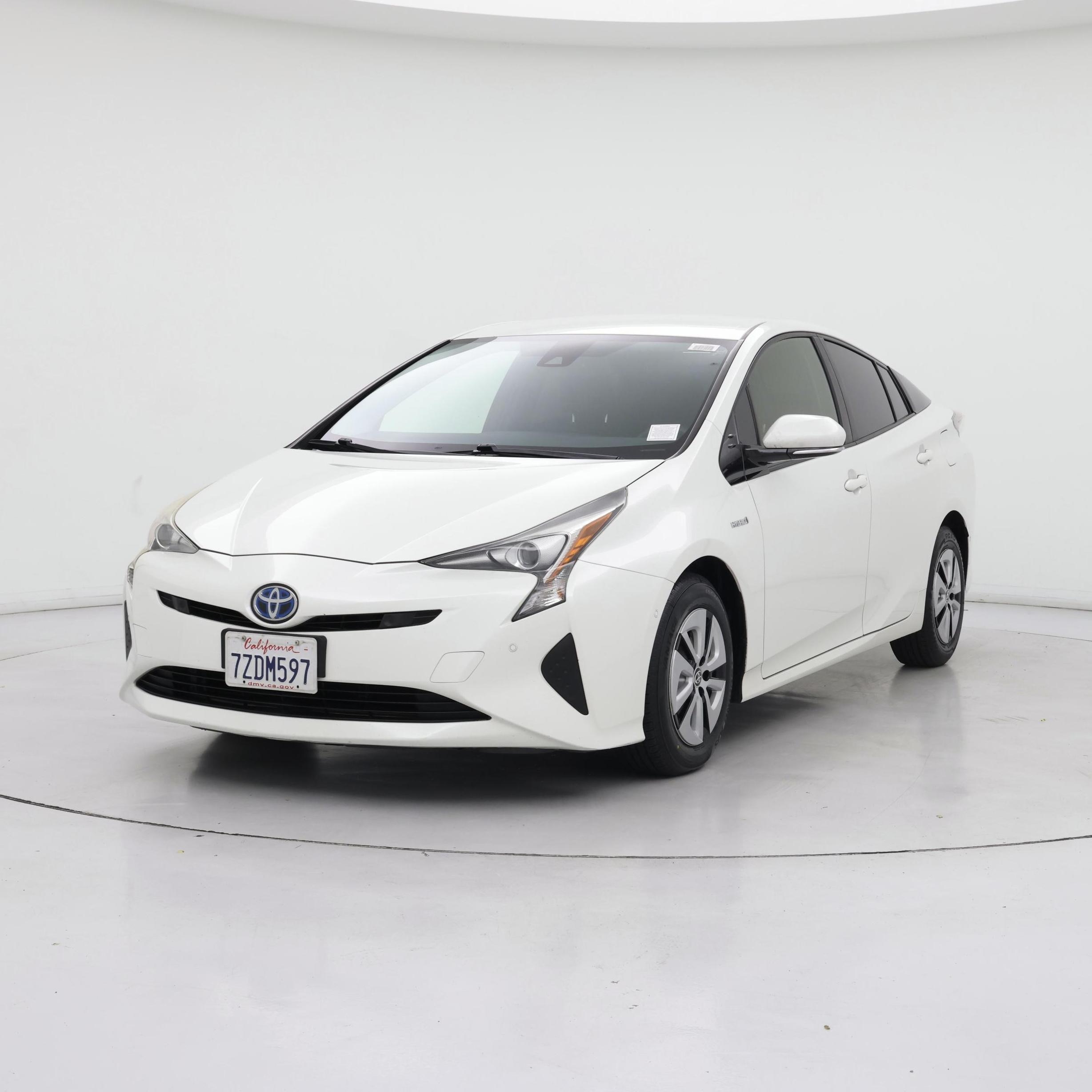 Thumbnail: 2017 Toyota Prius - 4