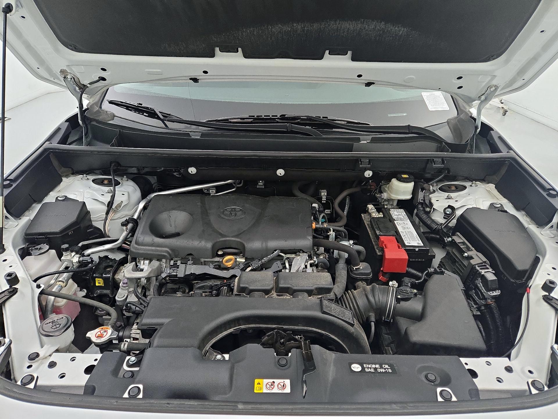 Thumbnail: 2020 Toyota RAV4 - 20