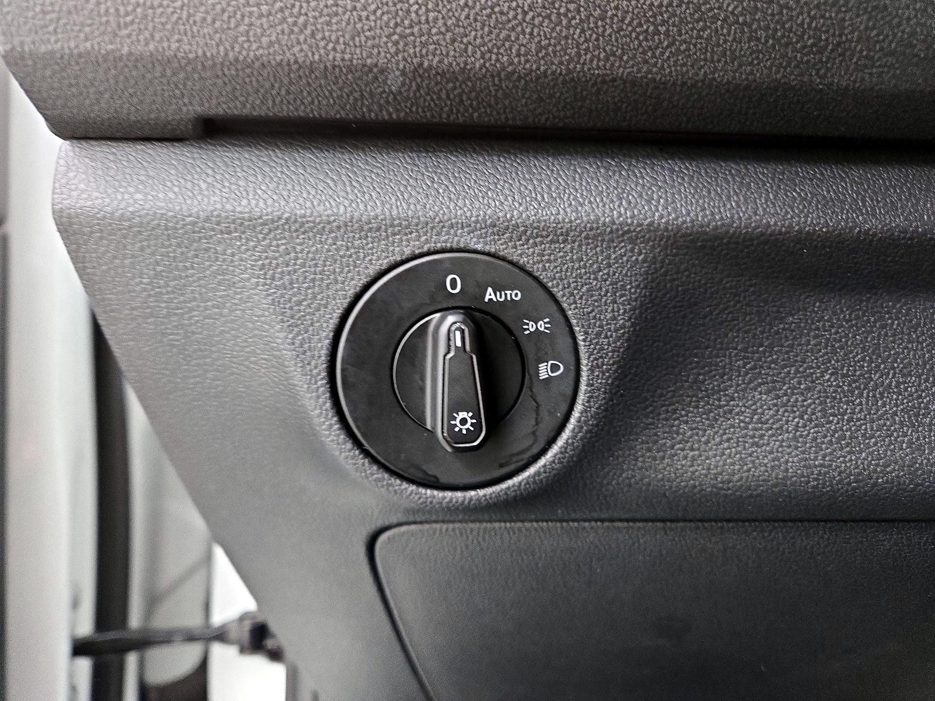 Thumbnail: 2020 Volkswagen Jetta - 13