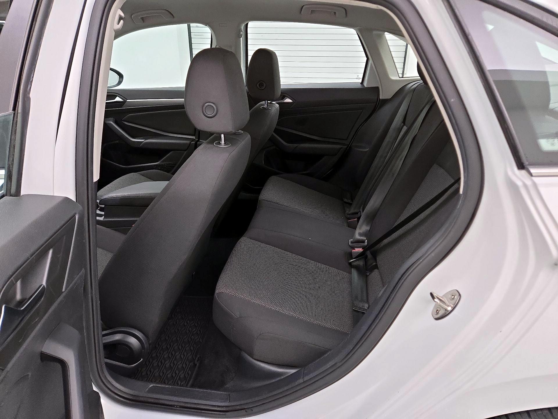 Thumbnail: 2020 Volkswagen Jetta - 19