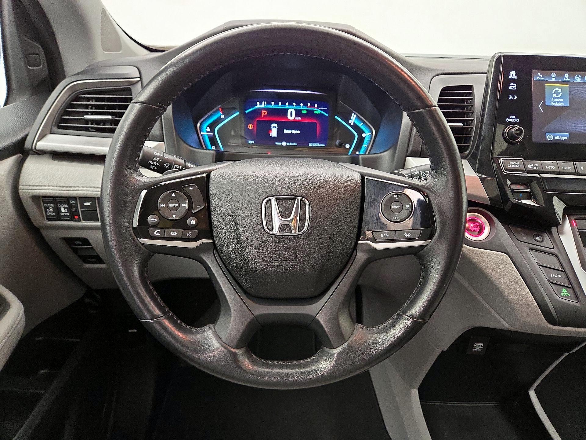 Thumbnail: 2018 Honda Odyssey - 10