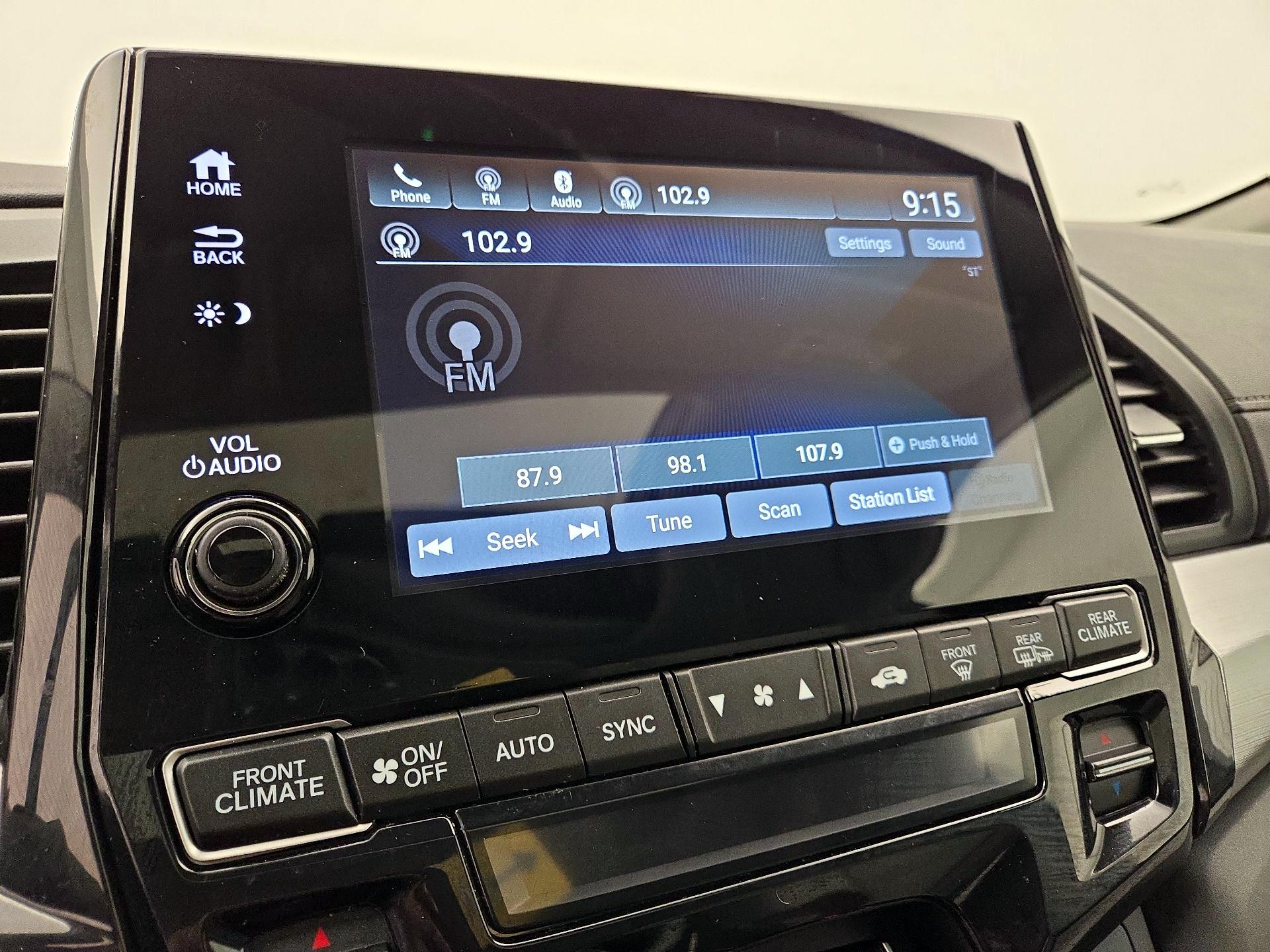 Thumbnail: 2018 Honda Odyssey - 15