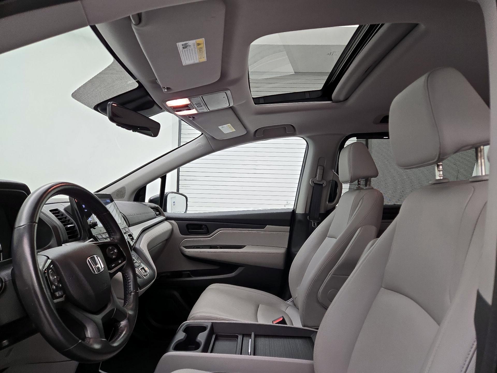 Thumbnail: 2018 Honda Odyssey - 18