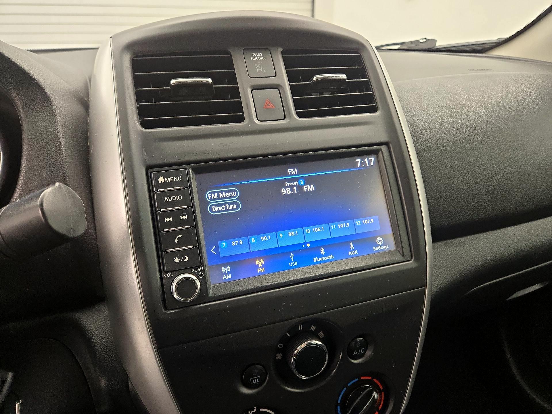 Thumbnail: 2018 Nissan Versa - 15