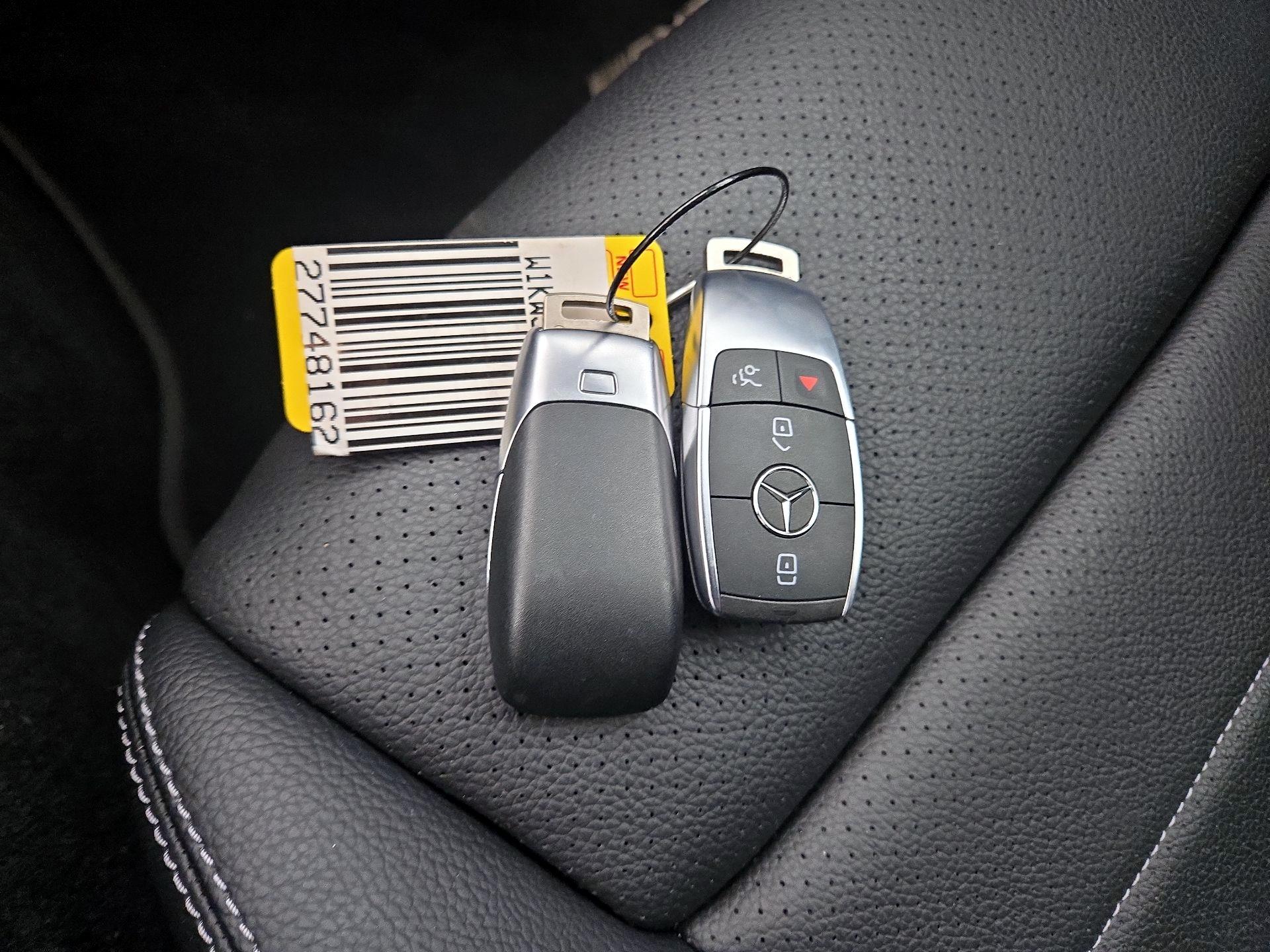 Thumbnail: 2022 Mercedes-Benz C-Class - 20