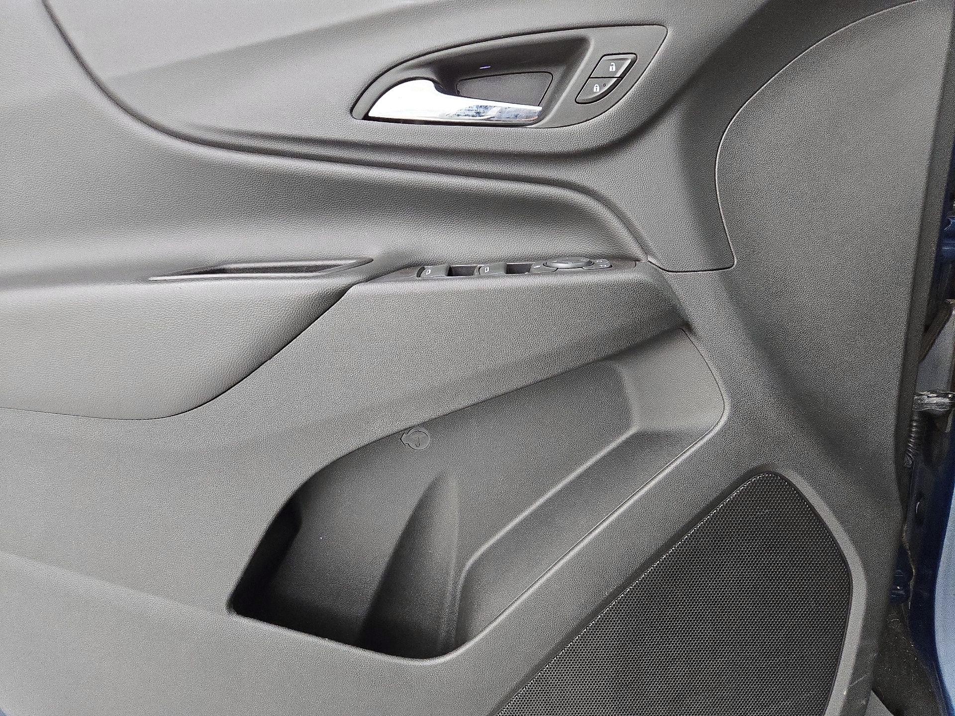 Thumbnail: 2020 Chevrolet Equinox - 12