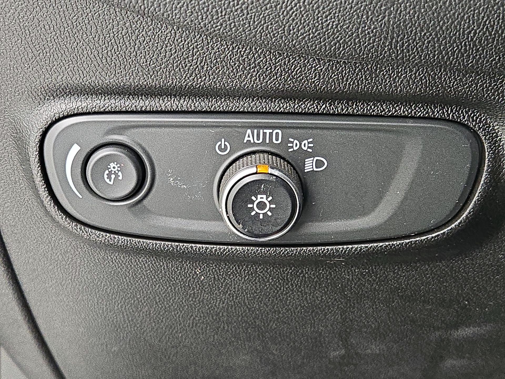 Thumbnail: 2020 Chevrolet Equinox - 13