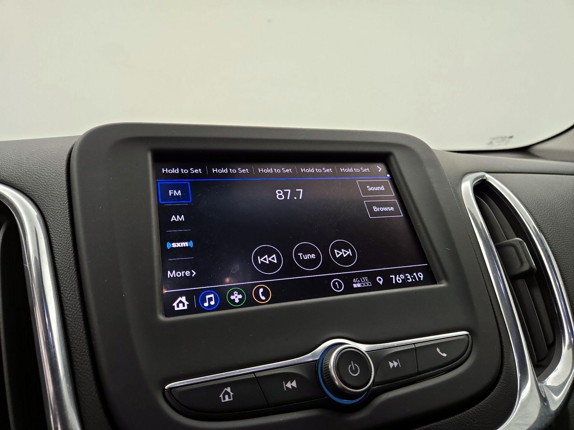 Thumbnail: 2020 Chevrolet Equinox - 15