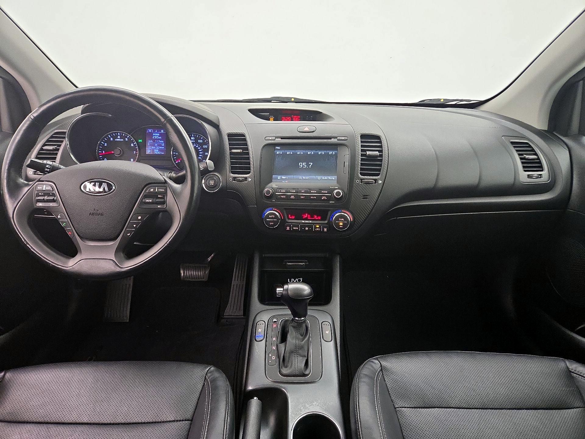 Thumbnail: 2016 Kia Forte - 9