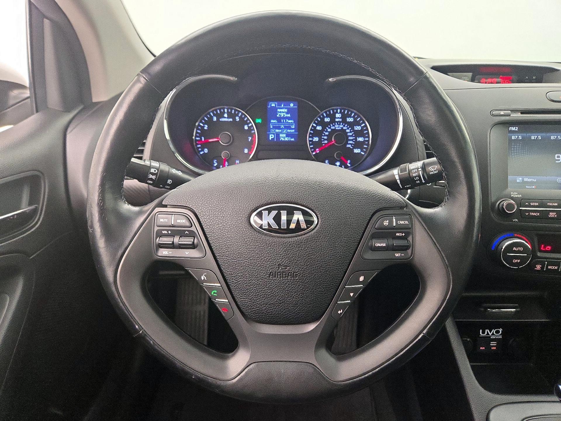 Thumbnail: 2016 Kia Forte - 10