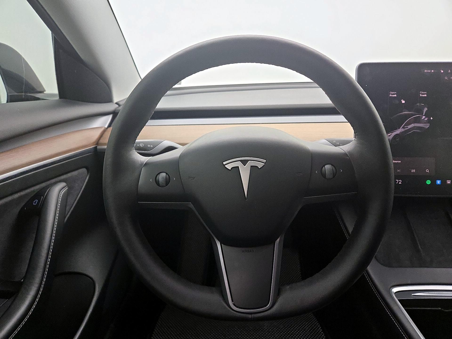 Thumbnail: 2022 Tesla Model 3 - 10