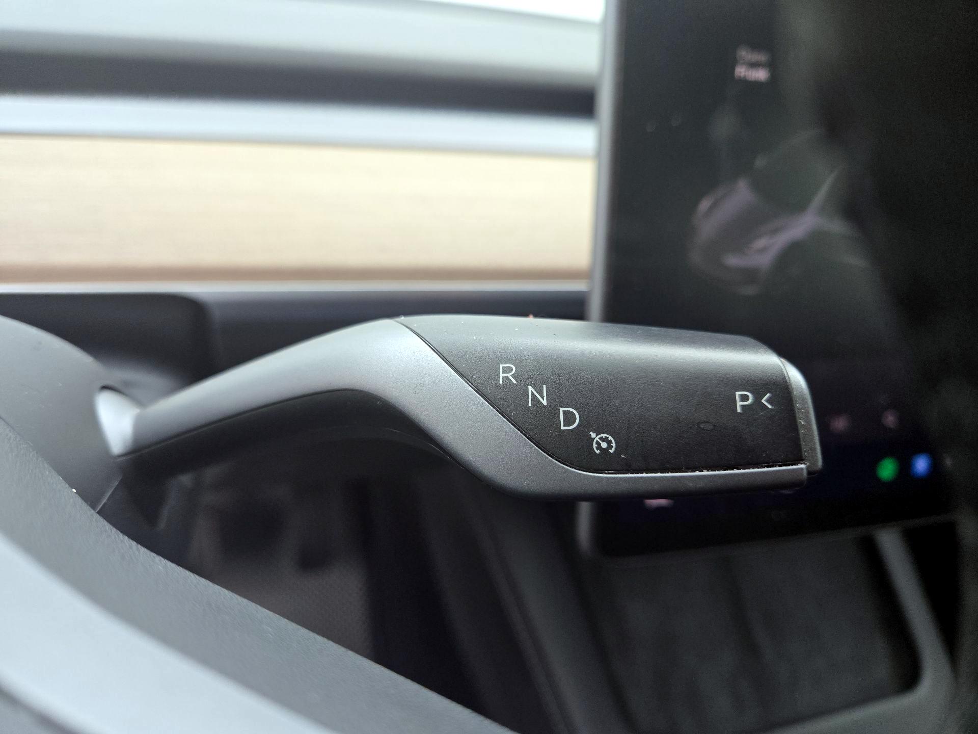 Thumbnail: 2022 Tesla Model 3 - 17