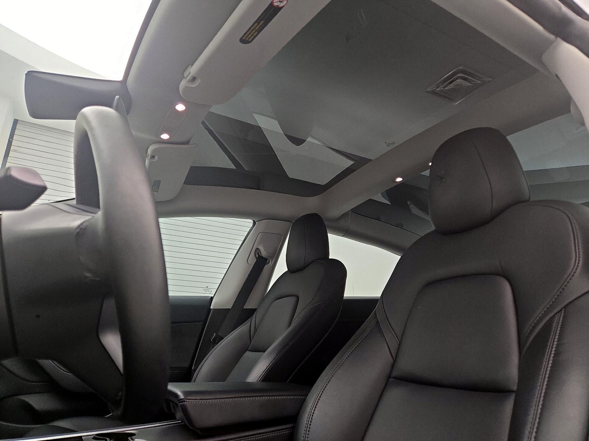 Thumbnail: 2022 Tesla Model 3 - 18