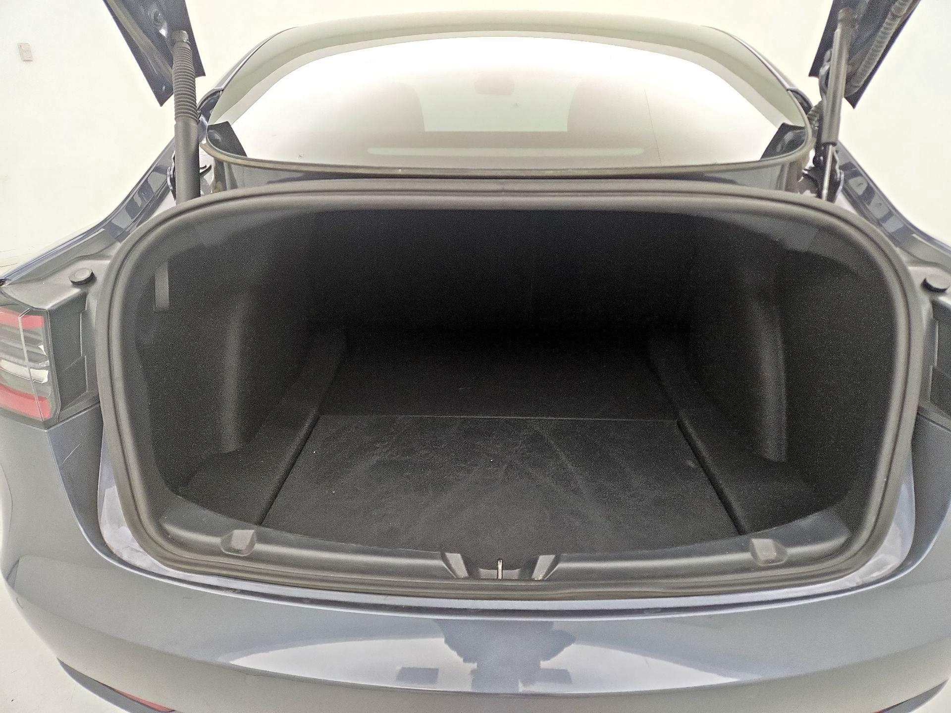 Thumbnail: 2022 Tesla Model 3 - 20