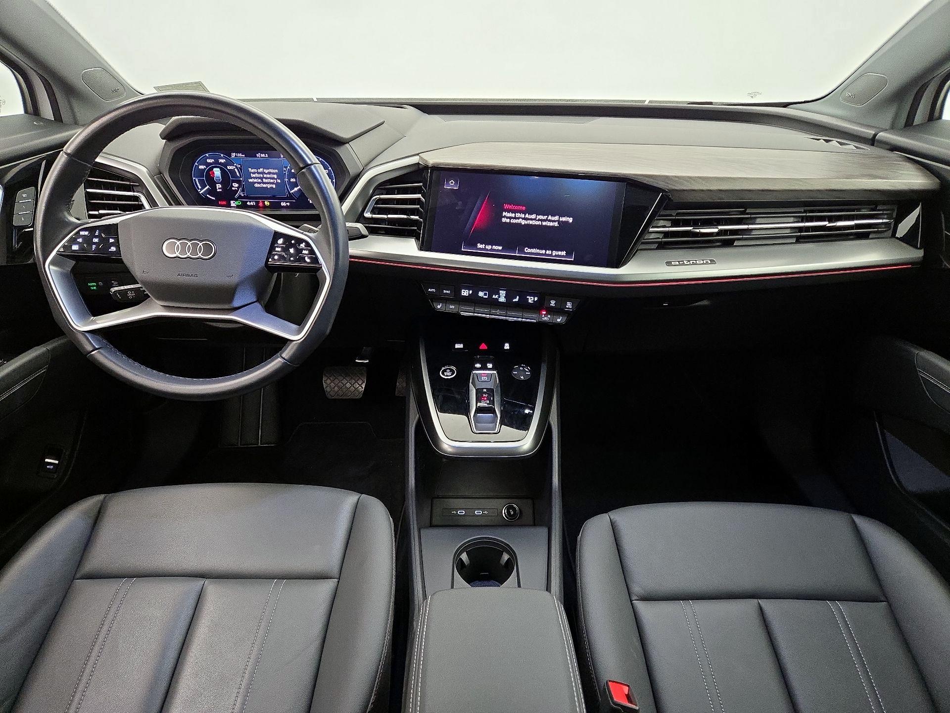 Thumbnail: 2023 Audi Q4 e-tron - 9