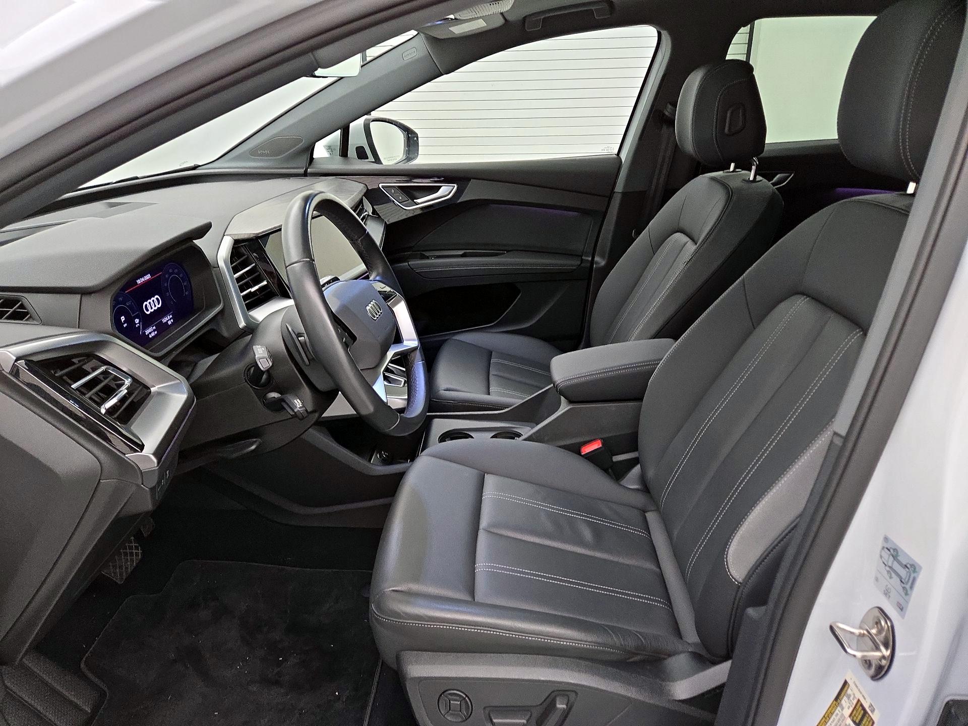 Thumbnail: 2023 Audi Q4 e-tron - 11