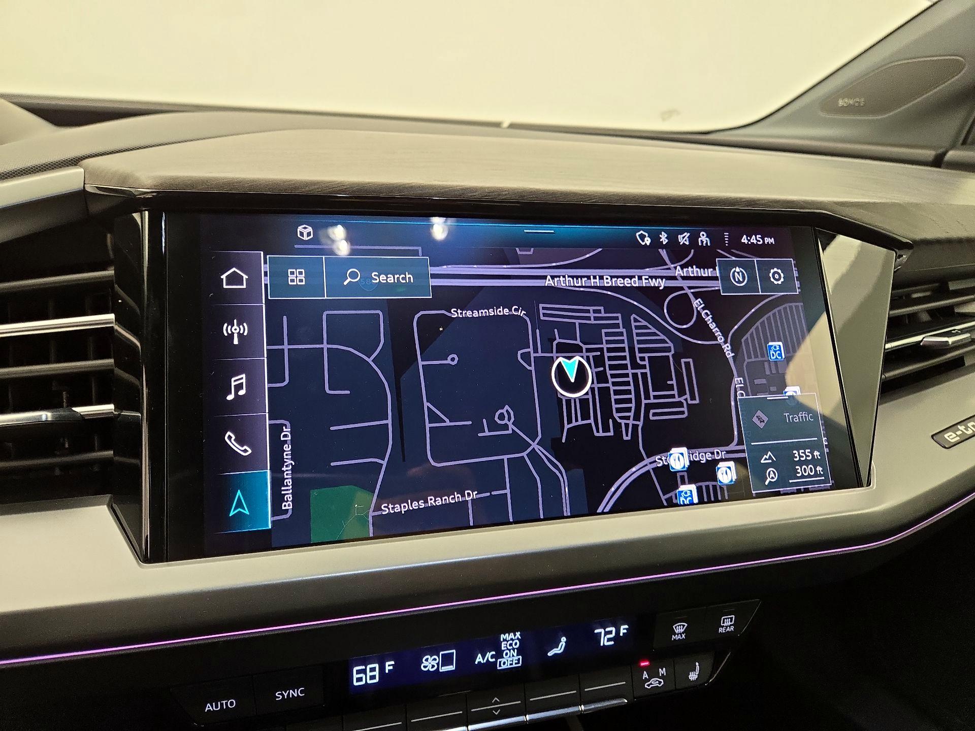 Thumbnail: 2023 Audi Q4 e-tron - 14