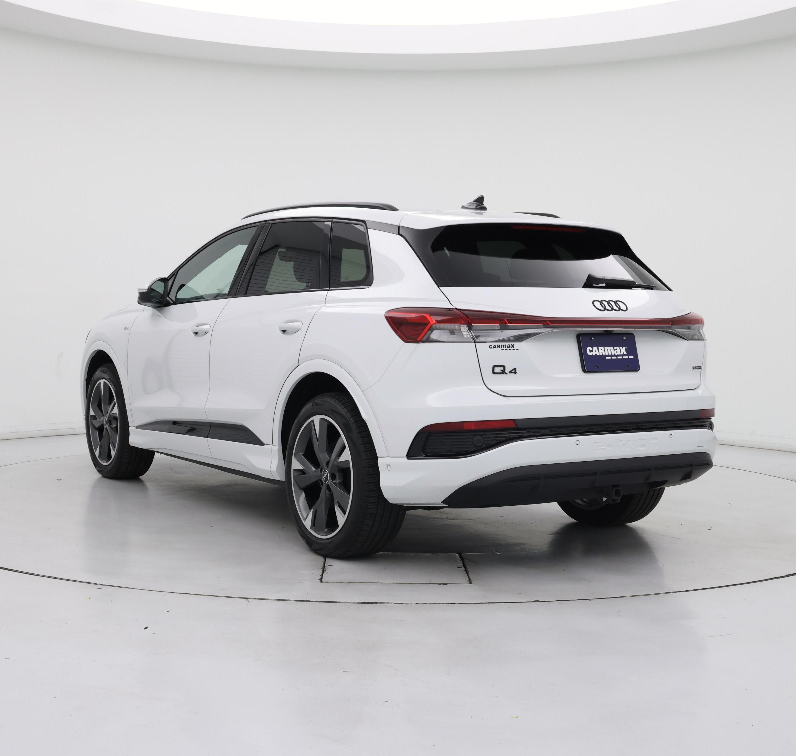 Thumbnail: 2023 Audi Q4 e-tron - 2