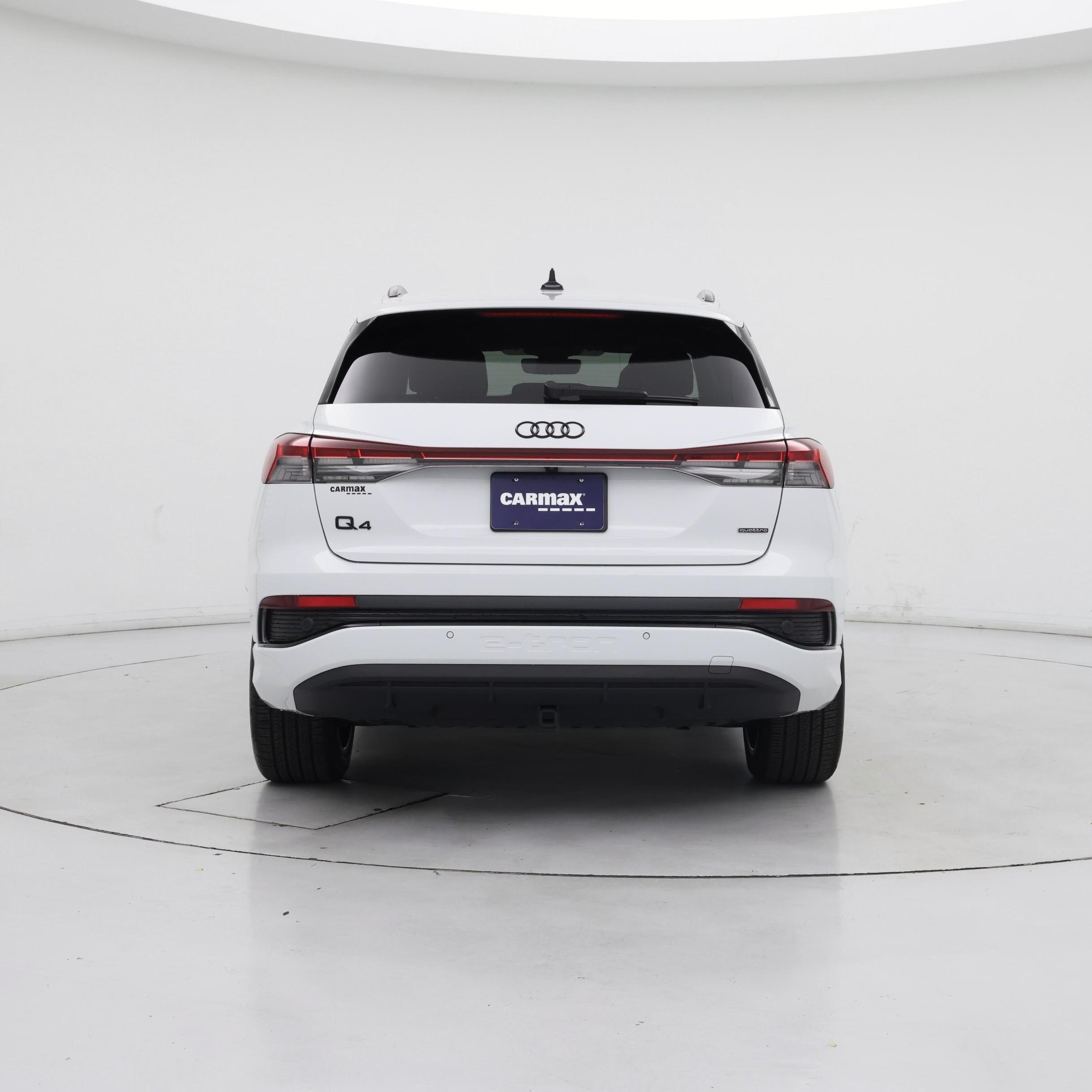 Thumbnail: 2023 Audi Q4 e-tron - 6