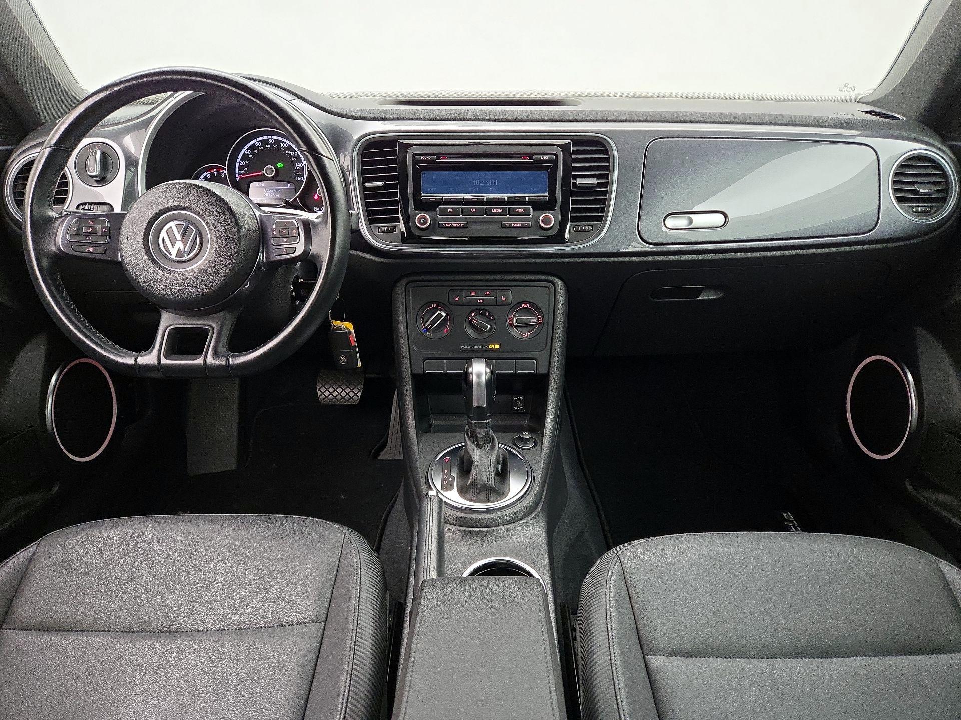 Thumbnail: 2014 Volkswagen Beetle - 9