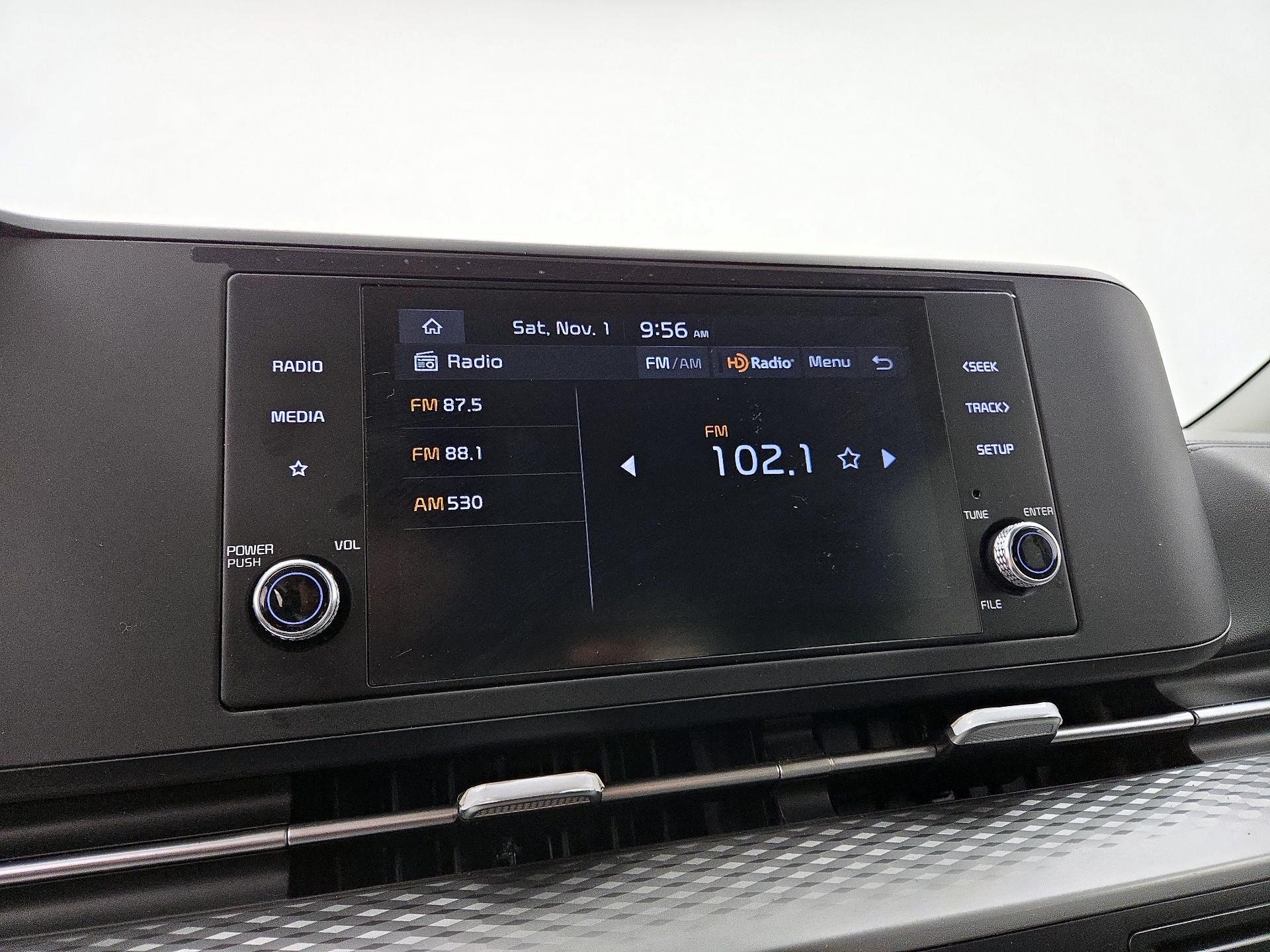 Thumbnail: 2023 Kia Carnival - 15