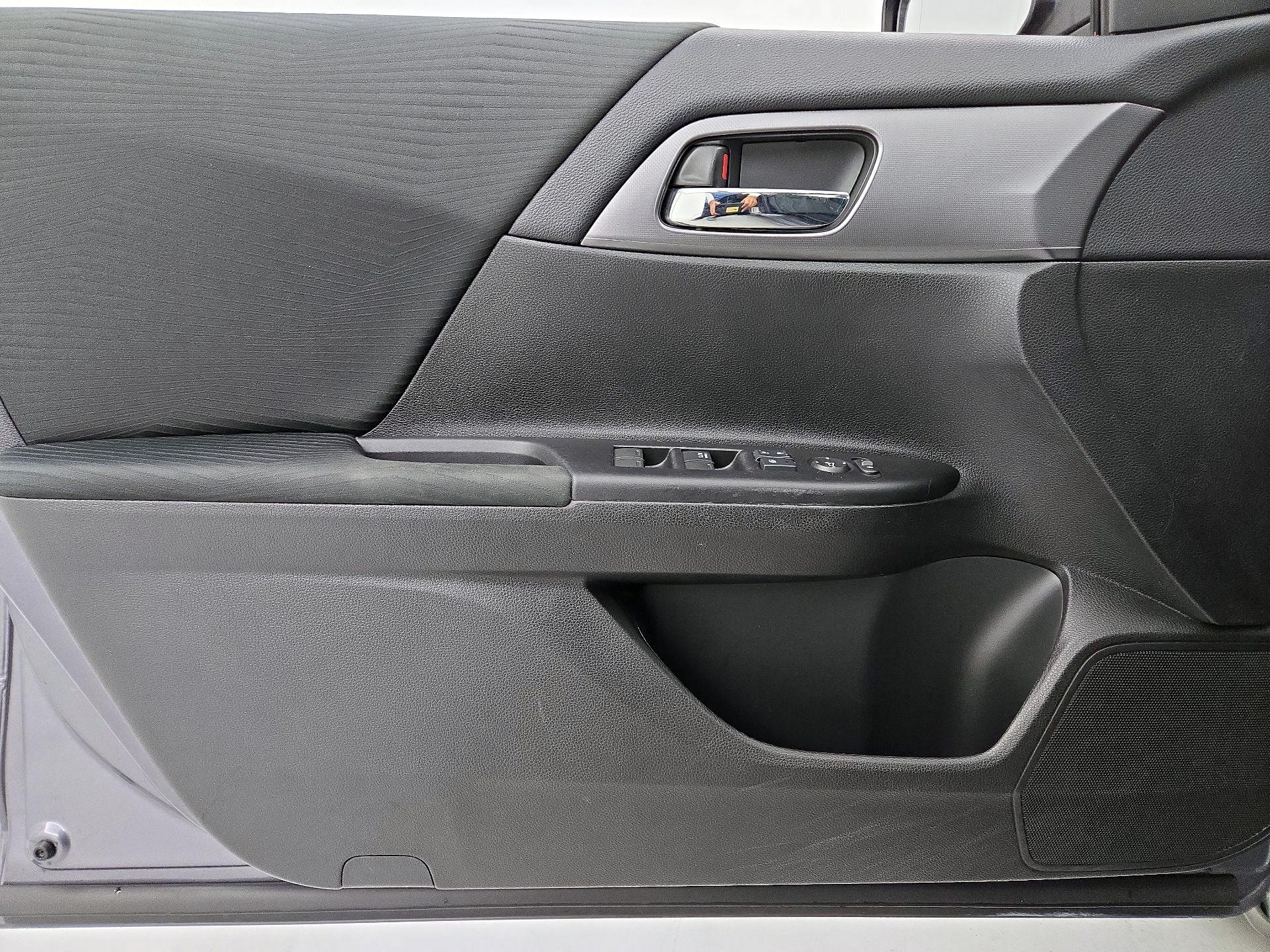 Thumbnail: 2015 Honda Accord - 12