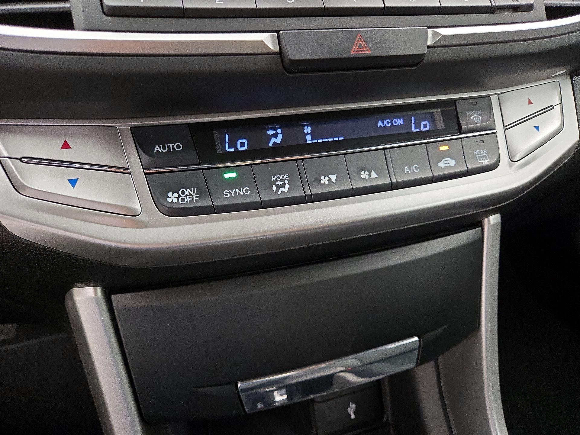 Thumbnail: 2015 Honda Accord - 16