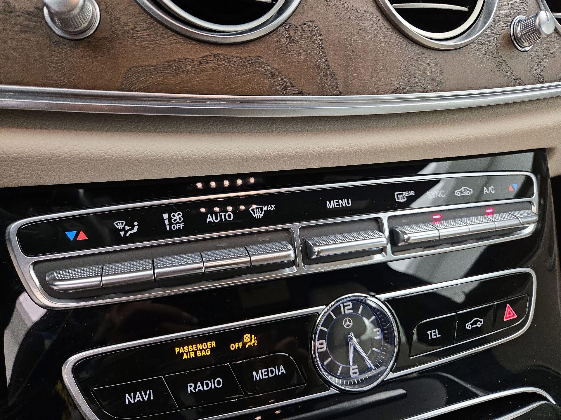 Thumbnail: 2017 Mercedes-Benz E-Class - 17