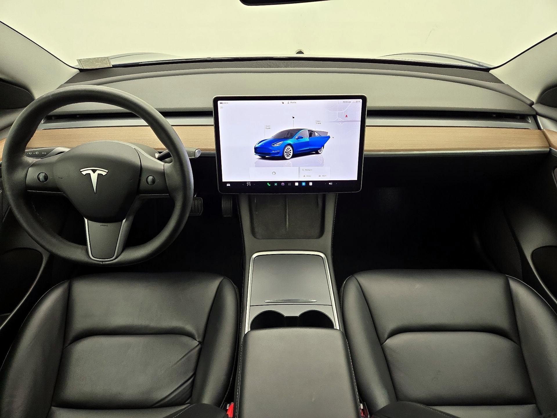 Thumbnail: 2022 Tesla Model 3 - 9