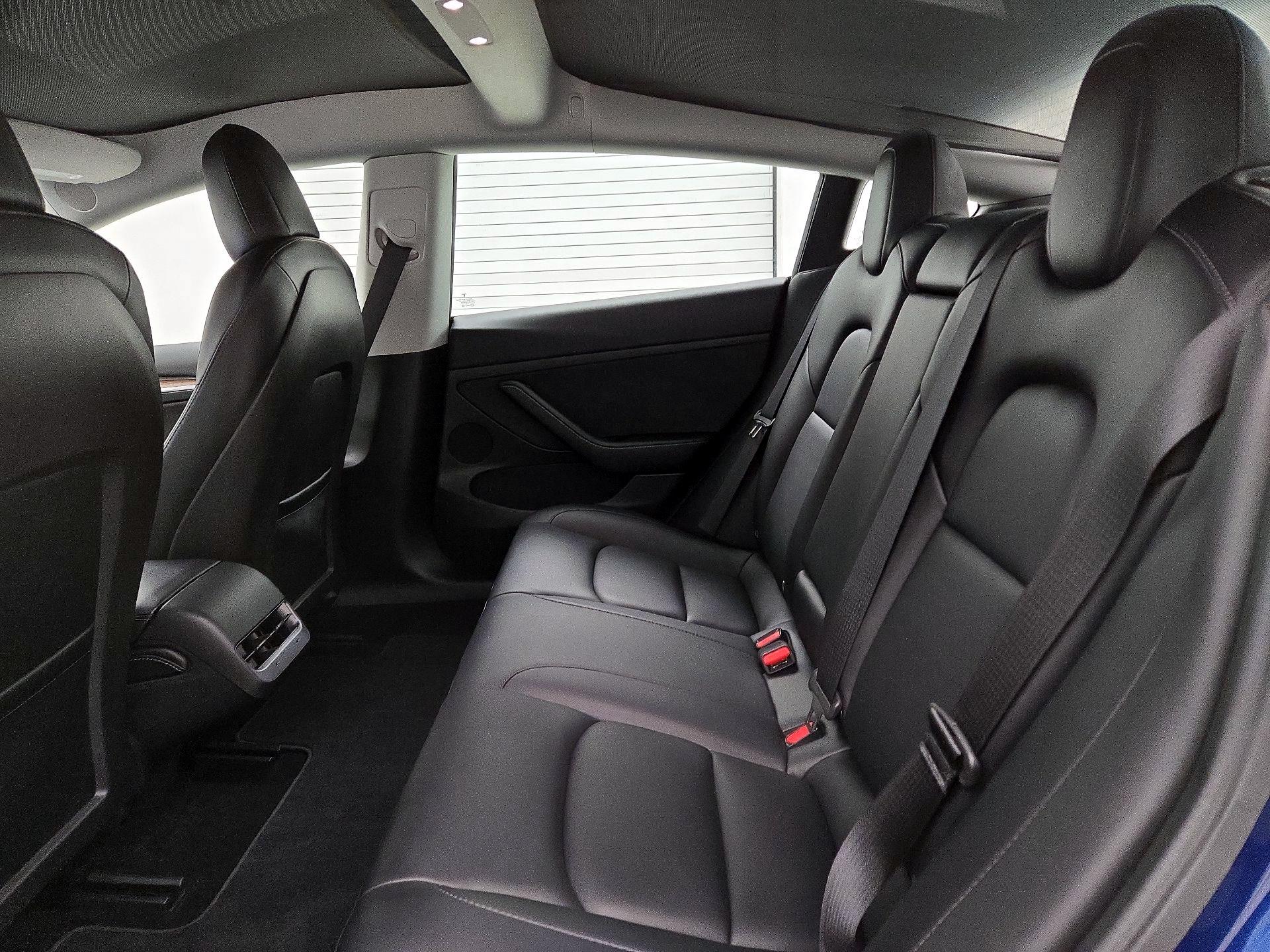 Thumbnail: 2022 Tesla Model 3 - 20