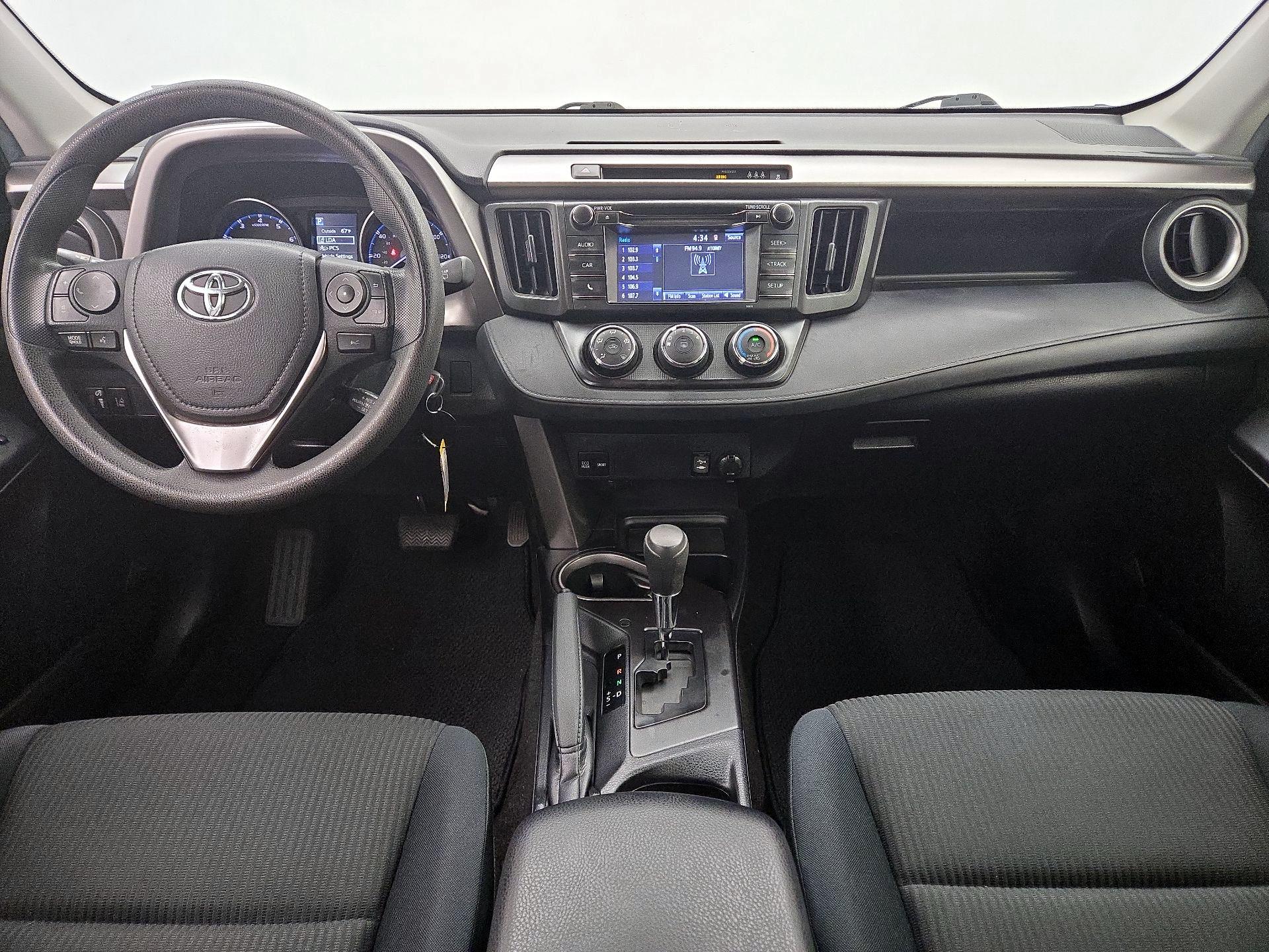 Thumbnail: 2018 Toyota RAV4 - 9