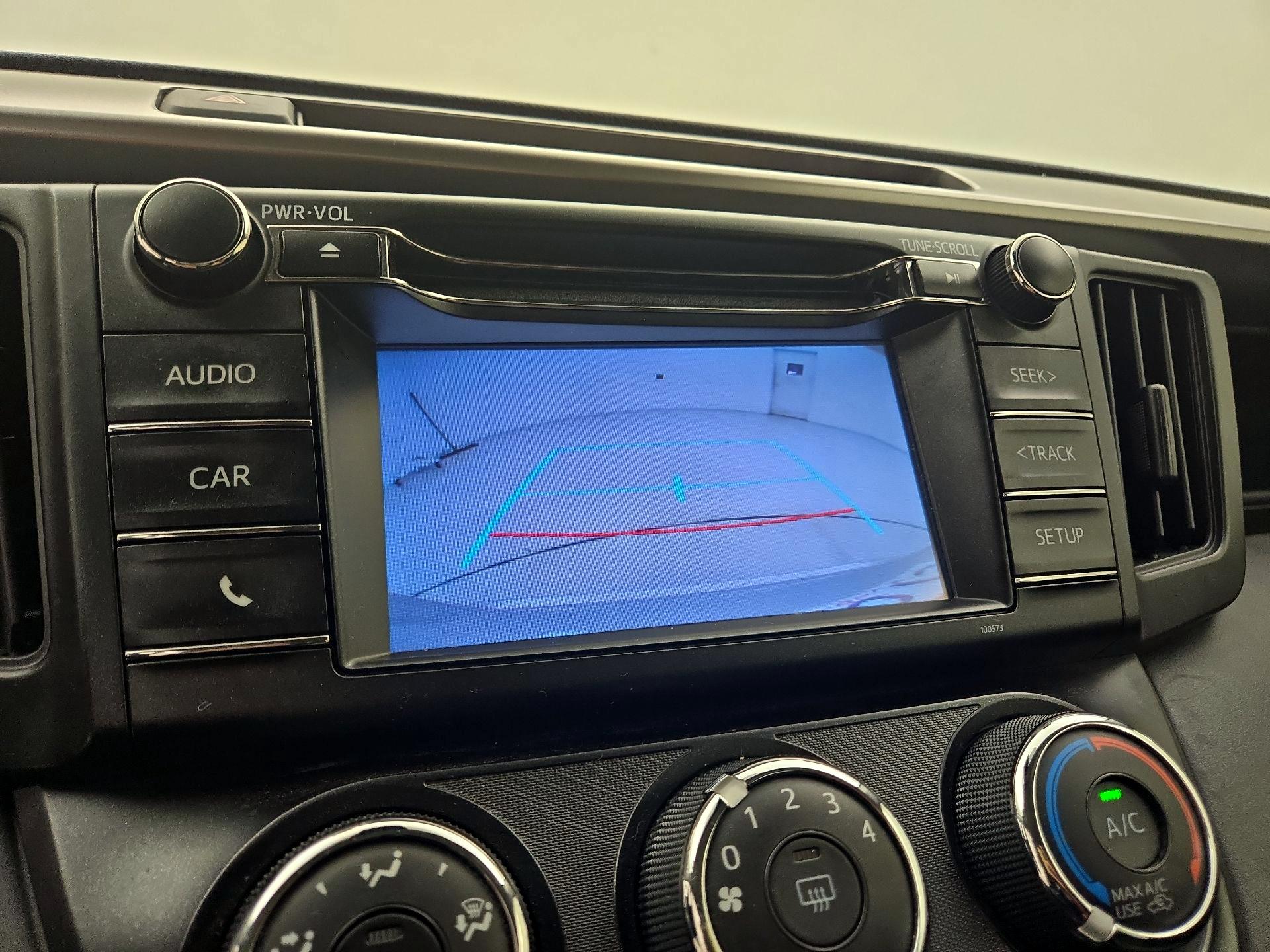 Thumbnail: 2018 Toyota RAV4 - 14