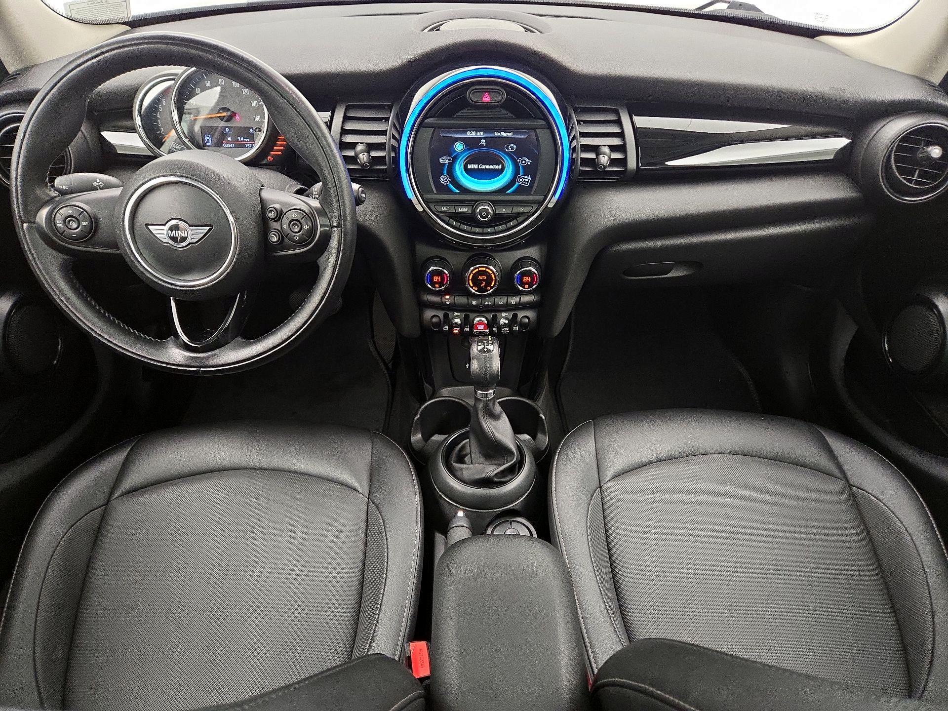 Thumbnail: 2017 MINI Cooper Hardtop - 9