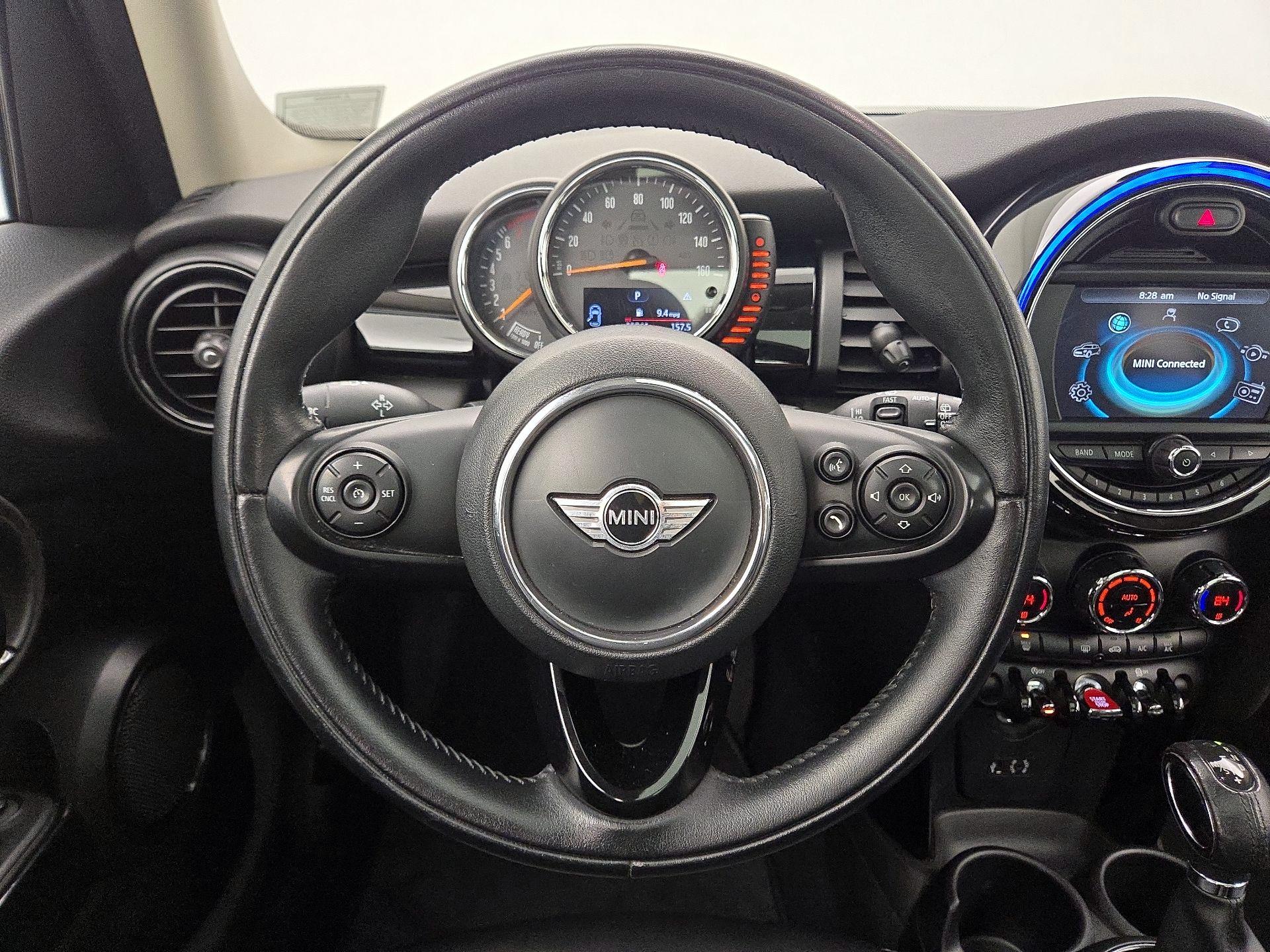 Thumbnail: 2017 MINI Cooper Hardtop - 10