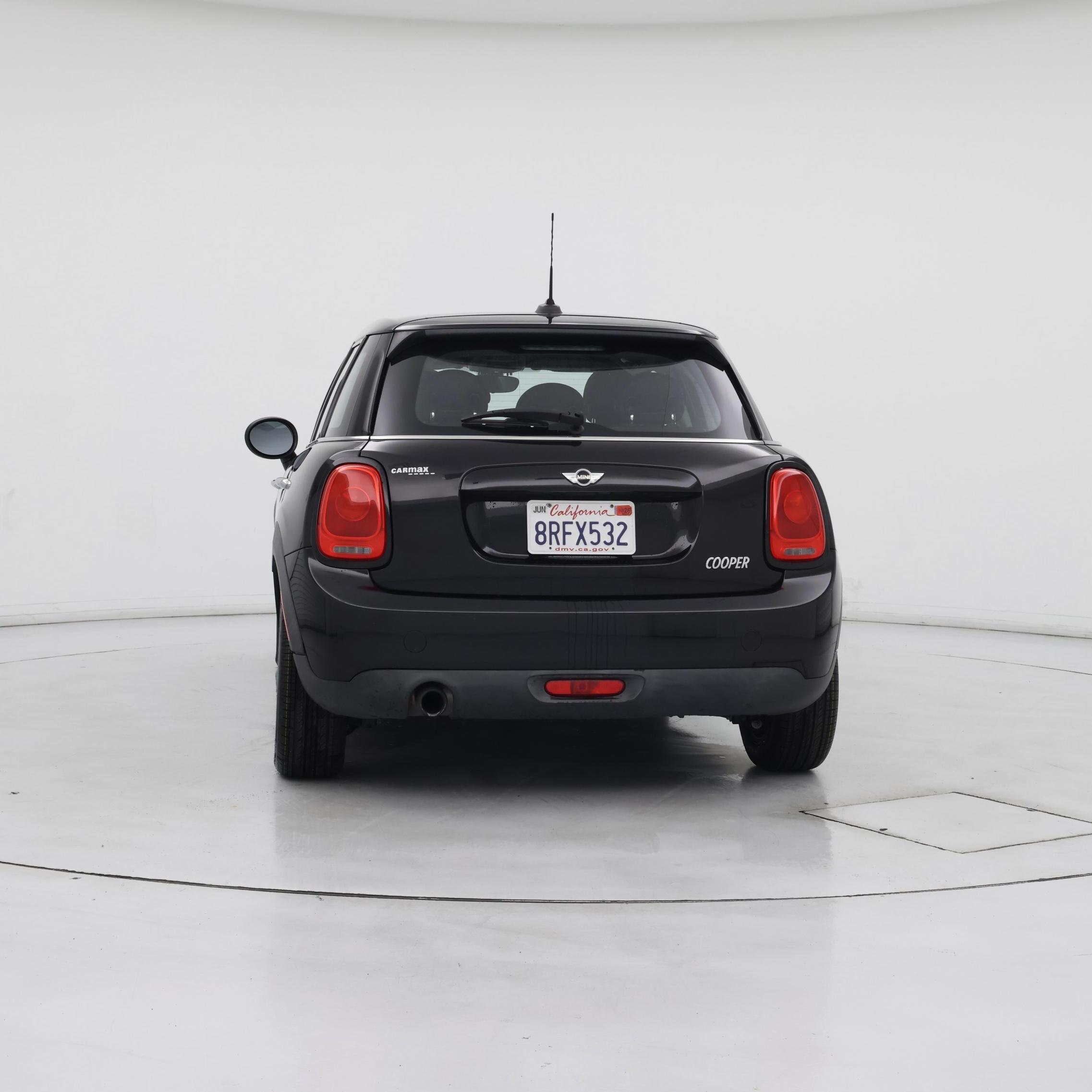 Thumbnail: 2017 MINI Cooper Hardtop - 6