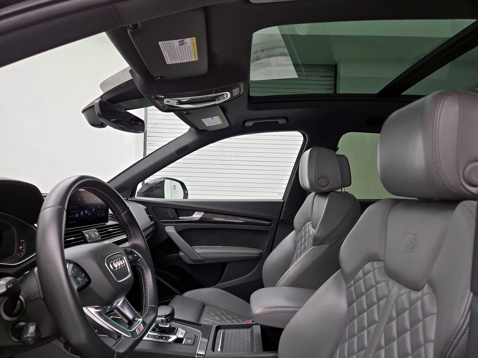 Thumbnail: 2019 Audi SQ5 - 20