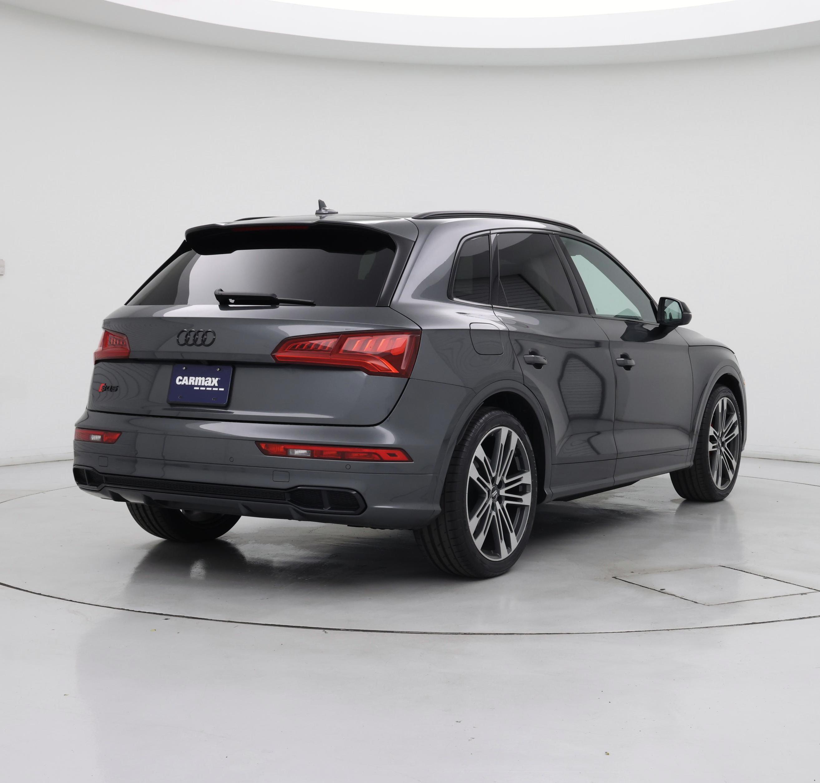 Thumbnail: 2019 Audi SQ5 - 8