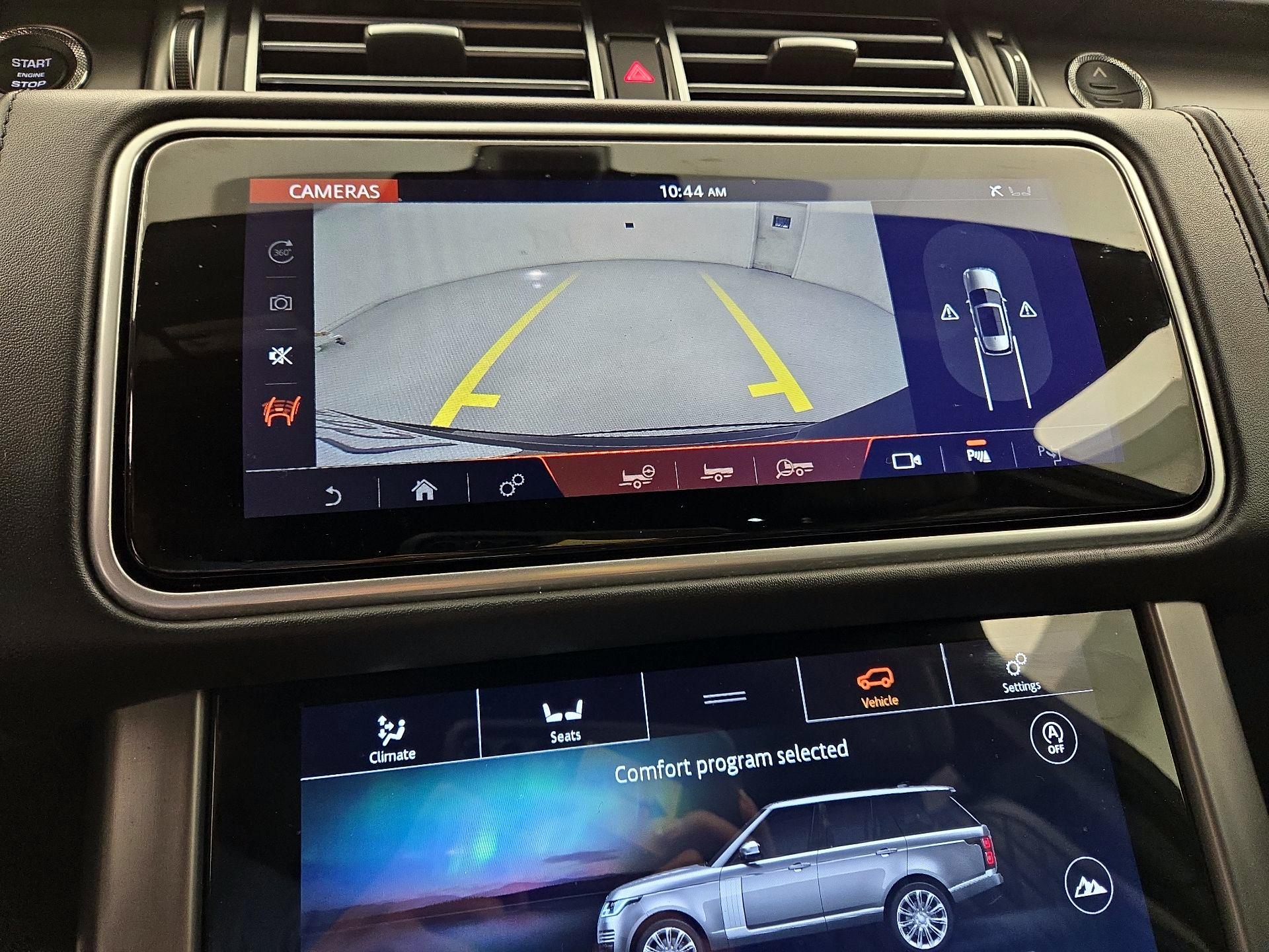 Thumbnail: 2020 Land Rover Range Rover - 15