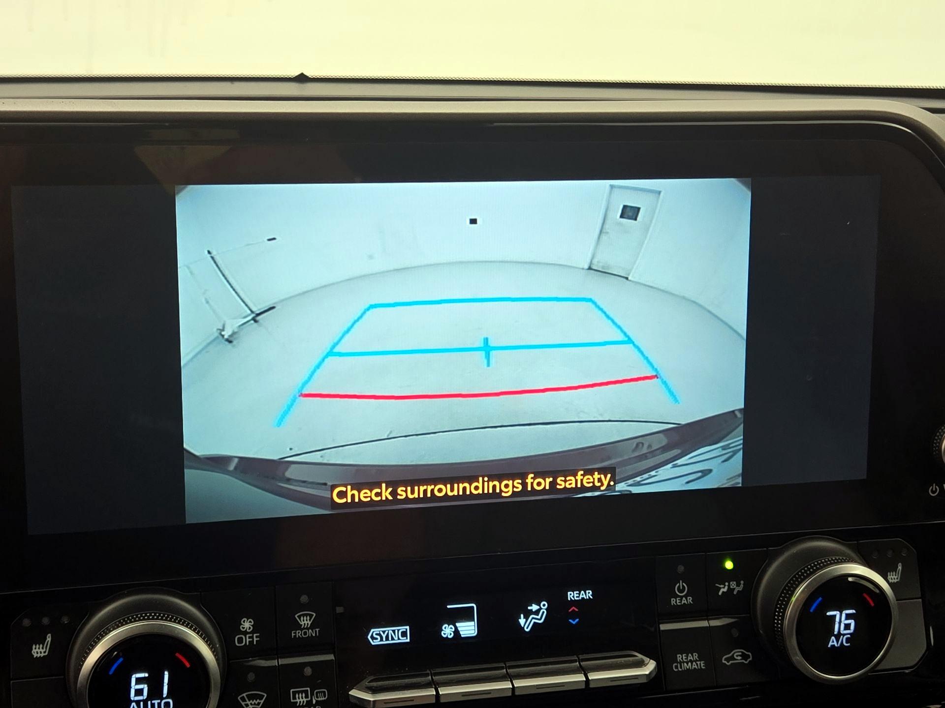 Thumbnail: 2023 Toyota Highlander - 15