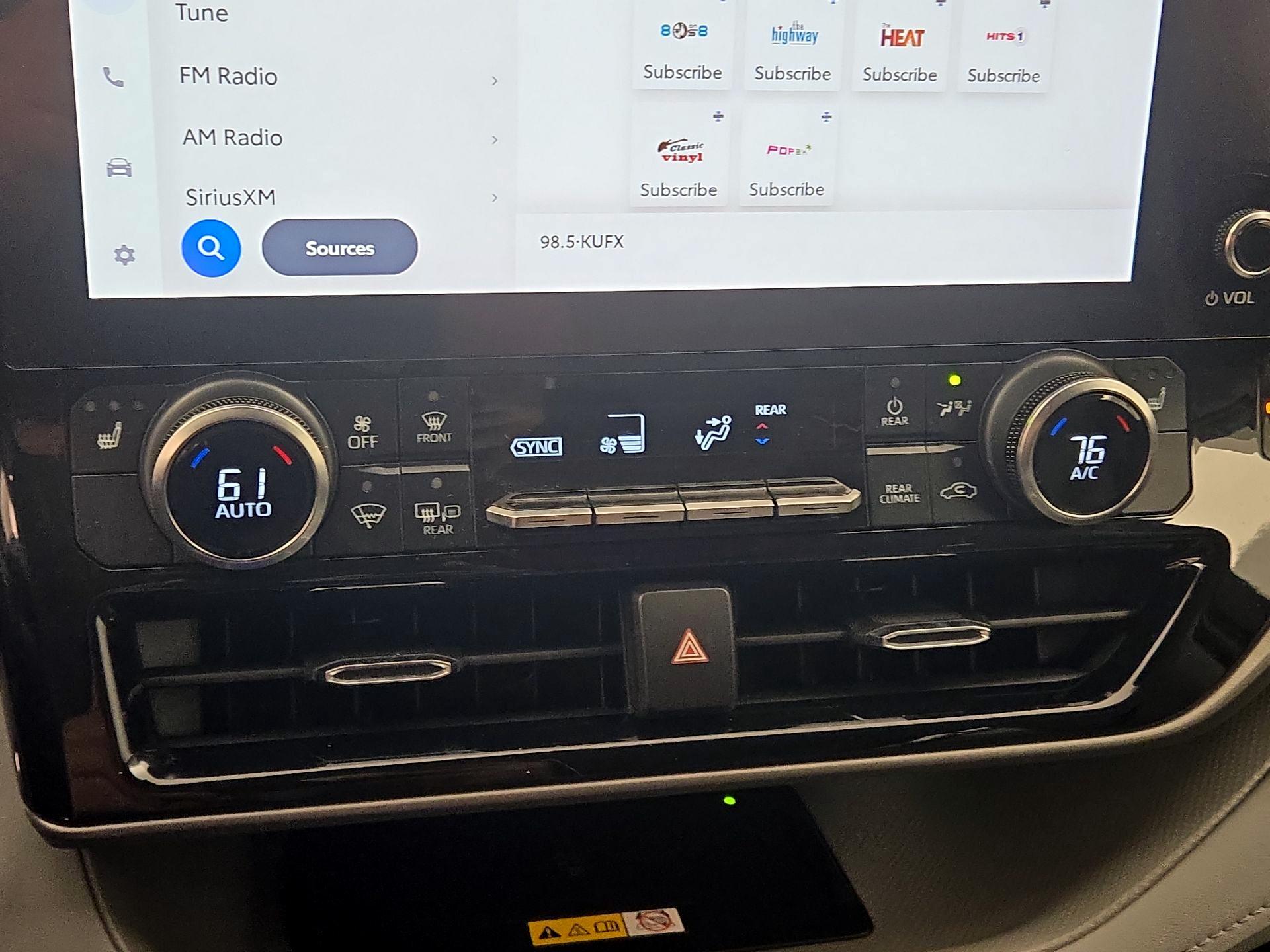 Thumbnail: 2023 Toyota Highlander - 17