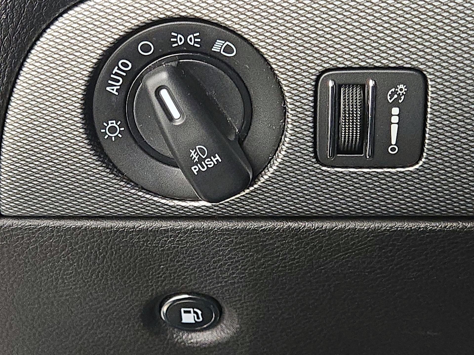 Thumbnail: 2019 Dodge Durango - 13