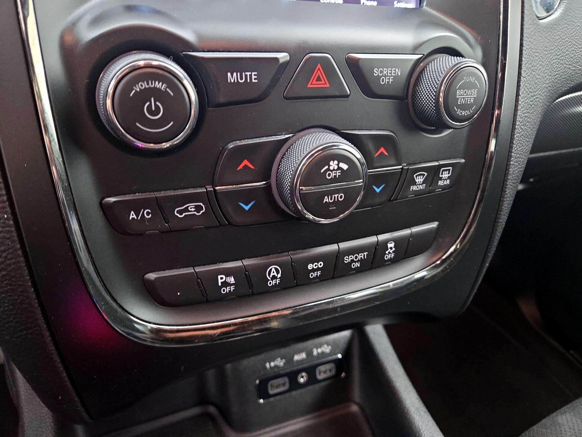 Thumbnail: 2019 Dodge Durango - 16