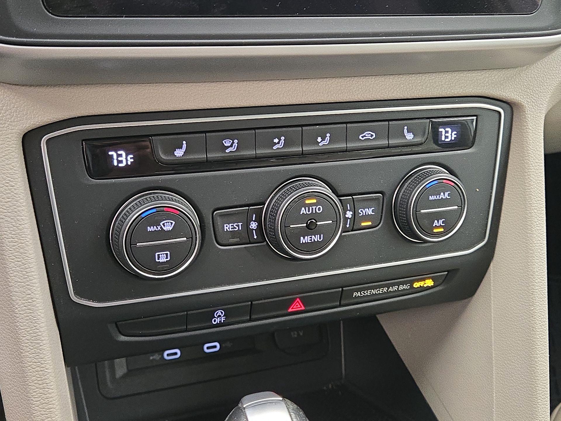 Thumbnail: 2021 Volkswagen Atlas - 17