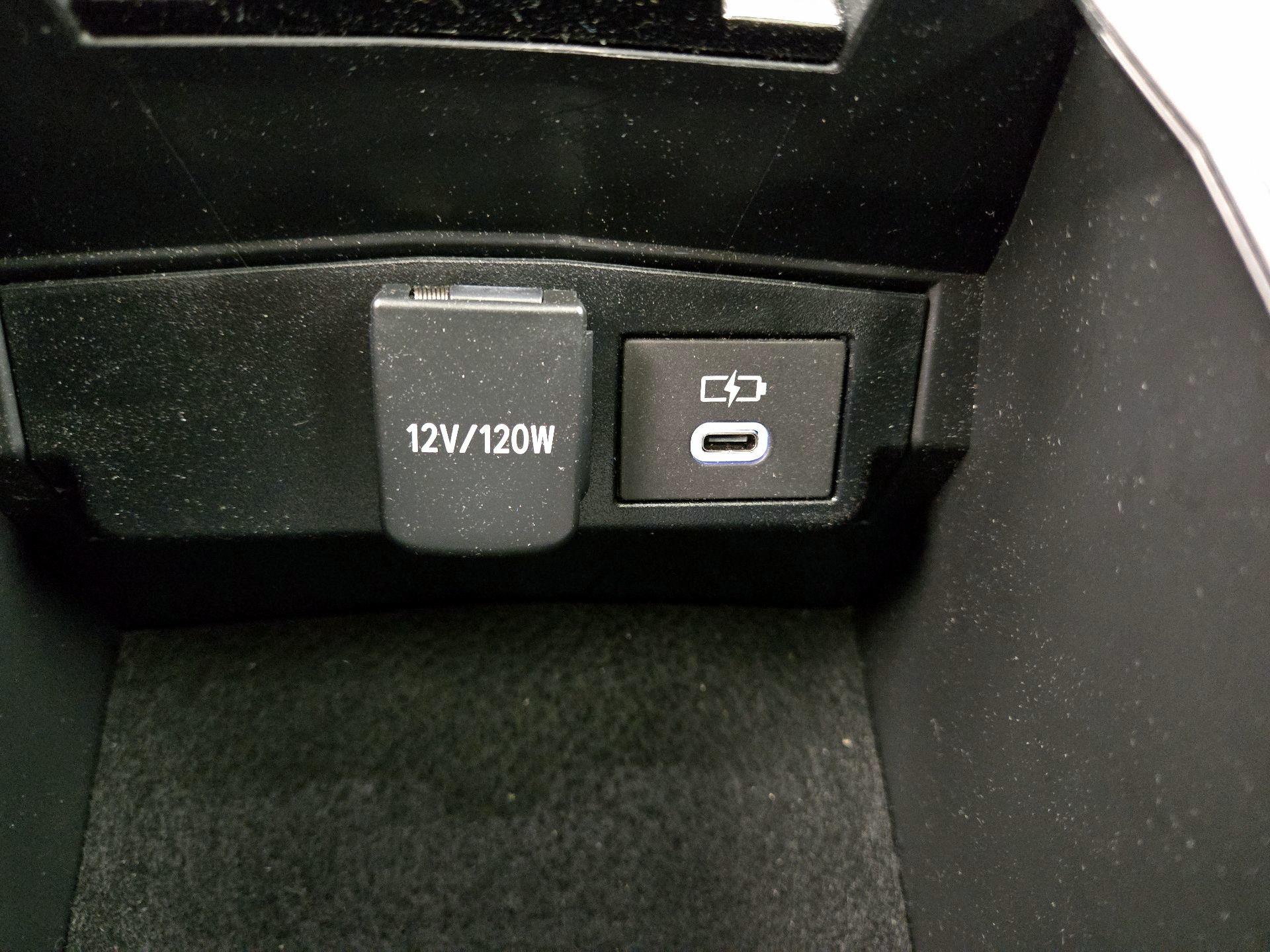 Thumbnail: 2024 Toyota Corolla - 18