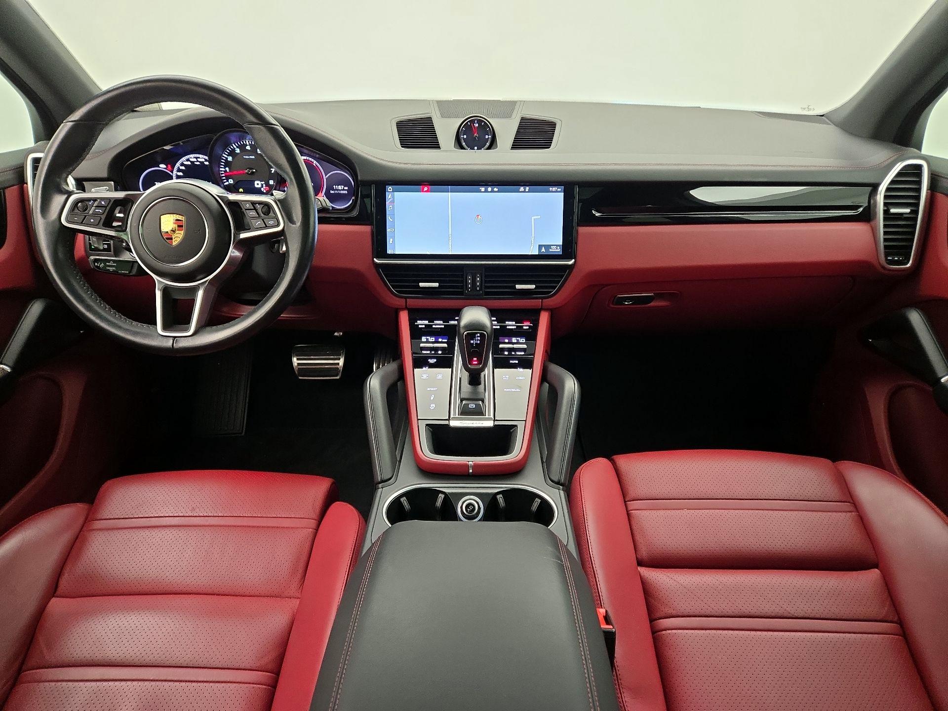 Thumbnail: 2021 Porsche Cayenne - 9