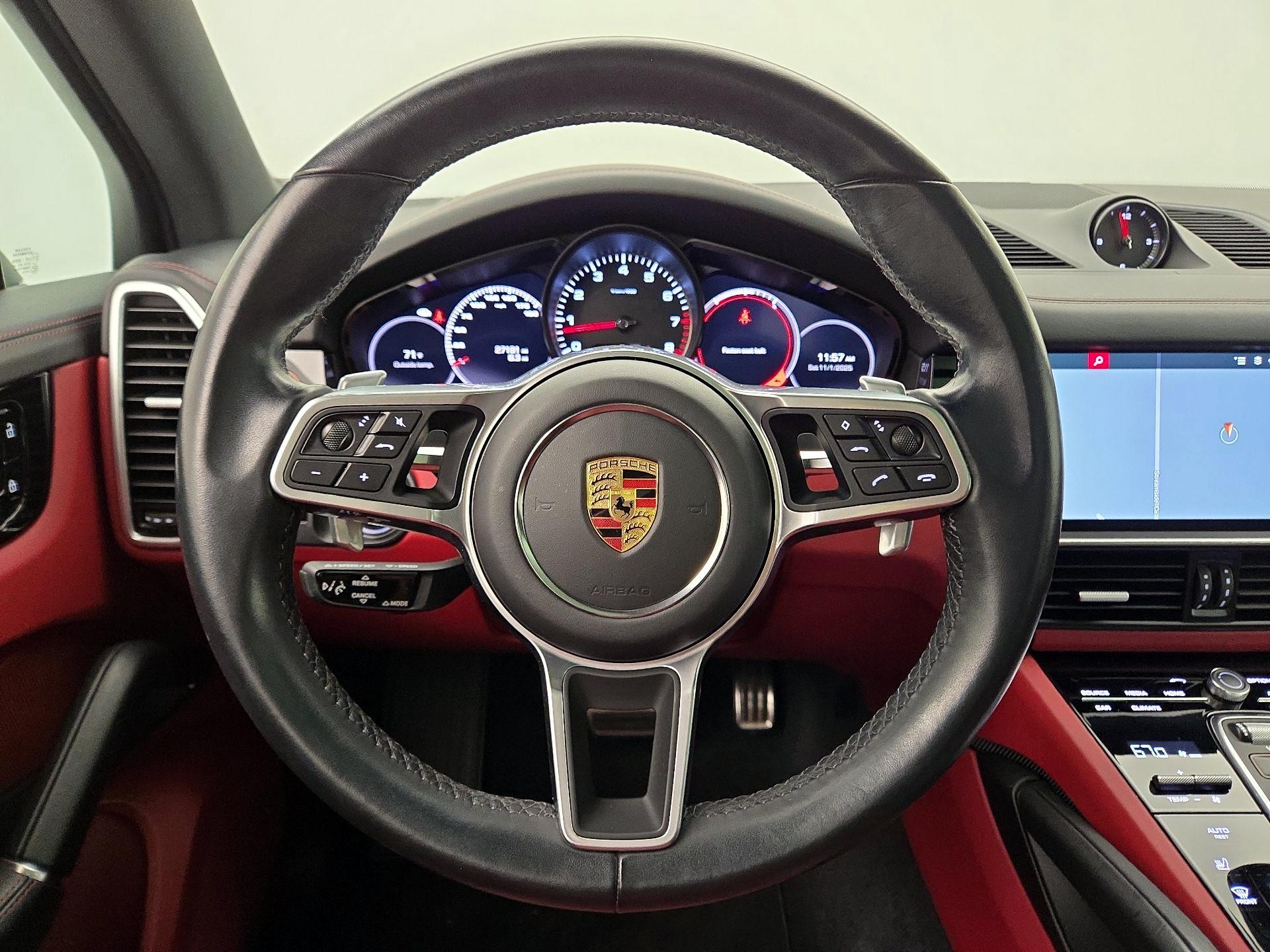 Thumbnail: 2021 Porsche Cayenne - 10