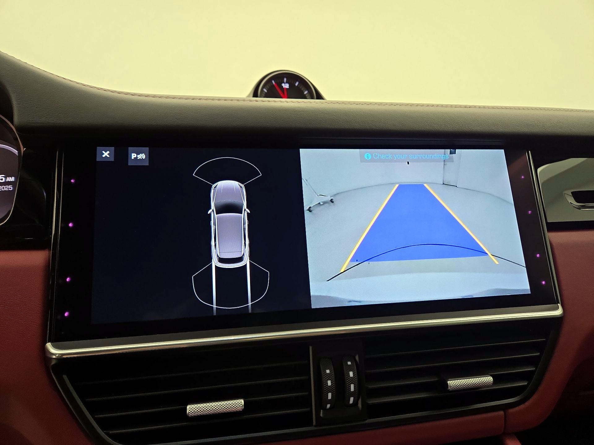 Thumbnail: 2021 Porsche Cayenne - 15