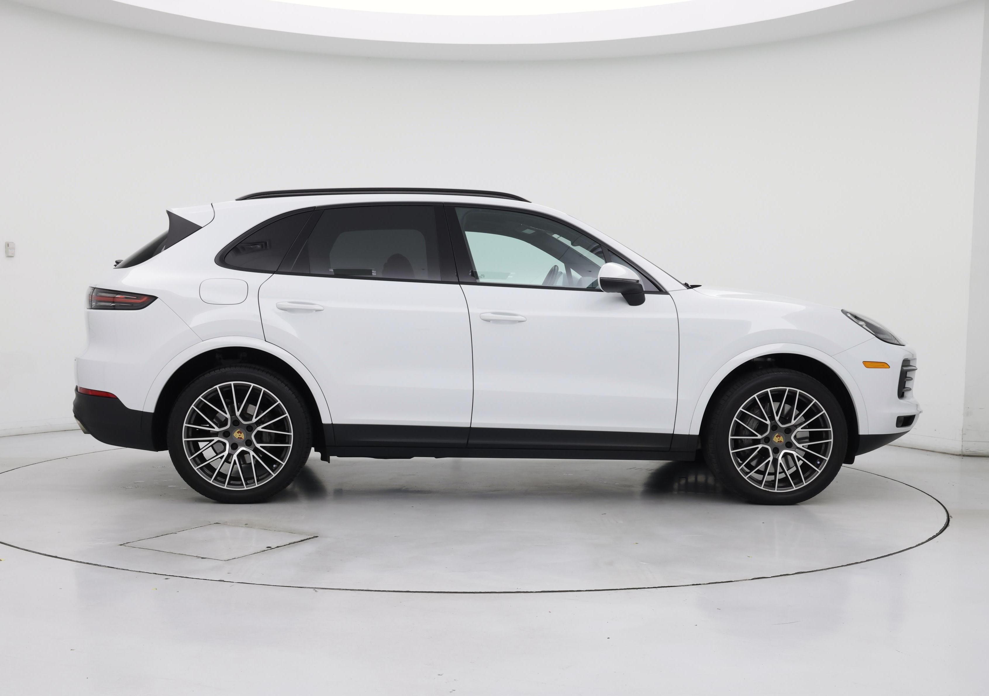 Thumbnail: 2021 Porsche Cayenne - 7